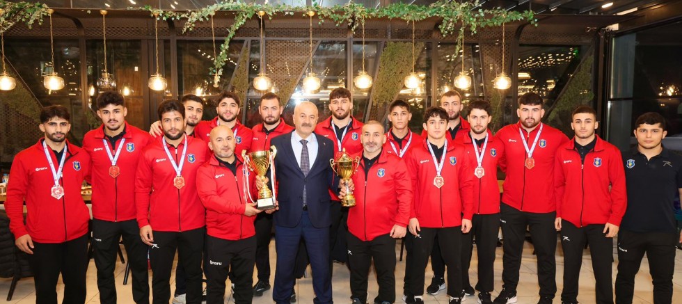 Başkan Büyükgöz’den Güreş Takımına Tebrik