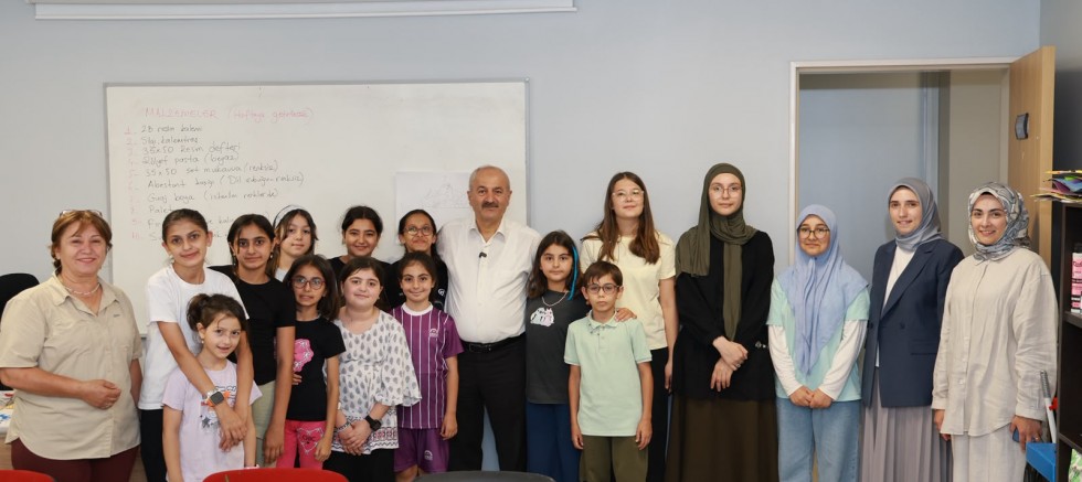 Başkan Büyükgöz Yaz Okulu Öğrencileriyle Buluştu