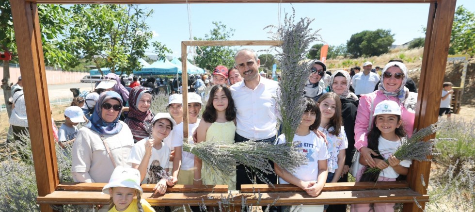 Çayırova’da lavanta hasadı zamanı