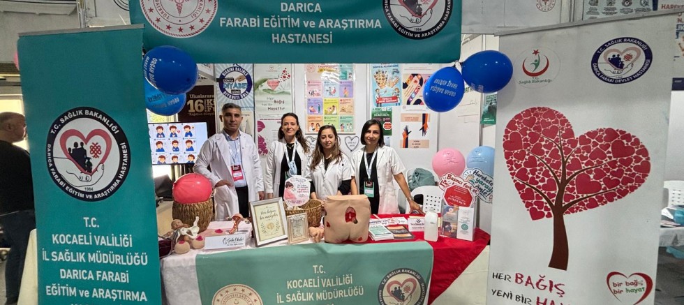 Darıca Farabi Hastanesi Kocaeli Kitap Fuarı’nda Vatandaşları Bilgilendirdi