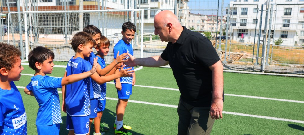 Darıca’ya 250 Milyon TL’lik İki Yeni Spor Yatırımı
