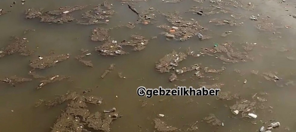 Gebze’ye içme suyu verilen Denizli göleti pislik içinde