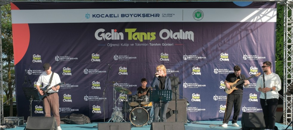 ‘Gelin Tanış Olalım’da eğlence başladı
