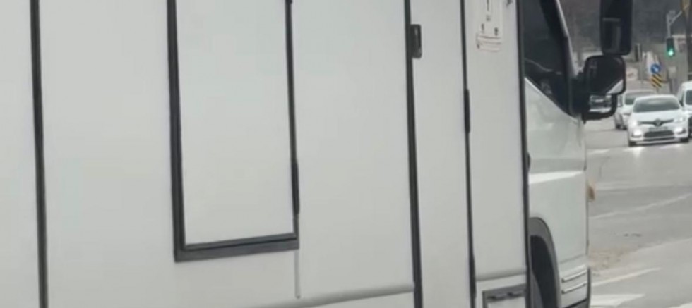 Karavan Tuvalet Atığını Yola akıttı