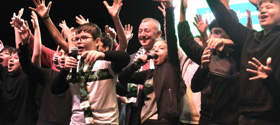  Kılavuz e-Derslik programıyla YKS ve LGS’ye ücretsiz hazırlıkgramı