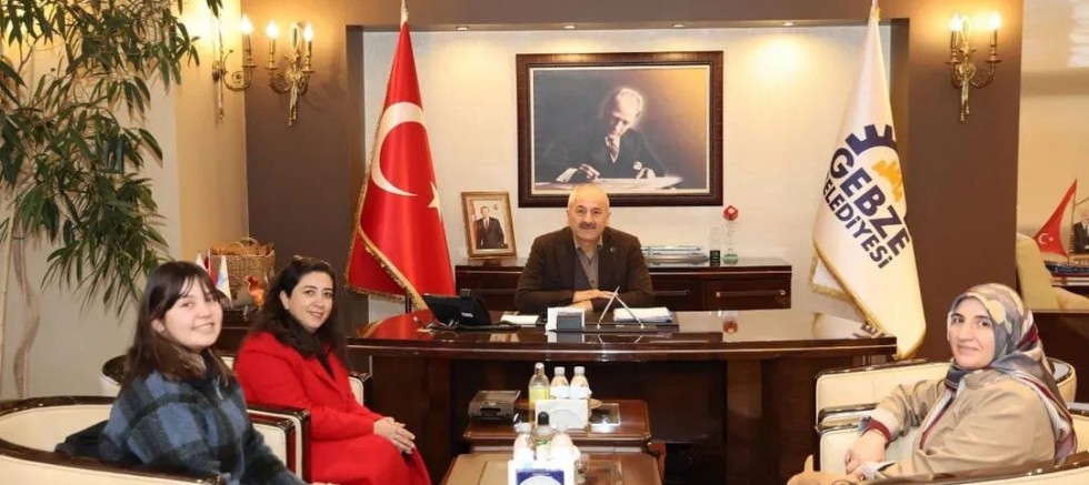 Kirazpınar Sağlık Ocağı Çalışanlarından Başkan Büyükgöz’e Ziyaret