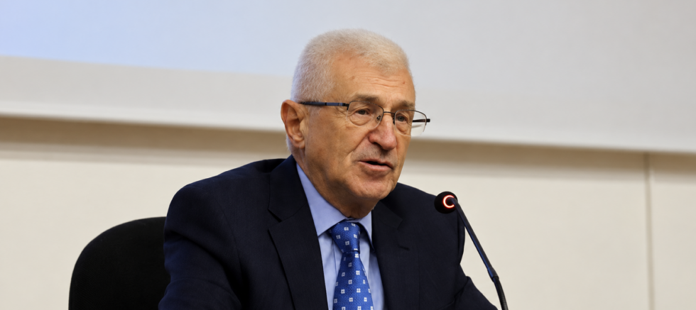 Kitap Fuarı’nın onur konuğu: Ahmed Güner Sayar