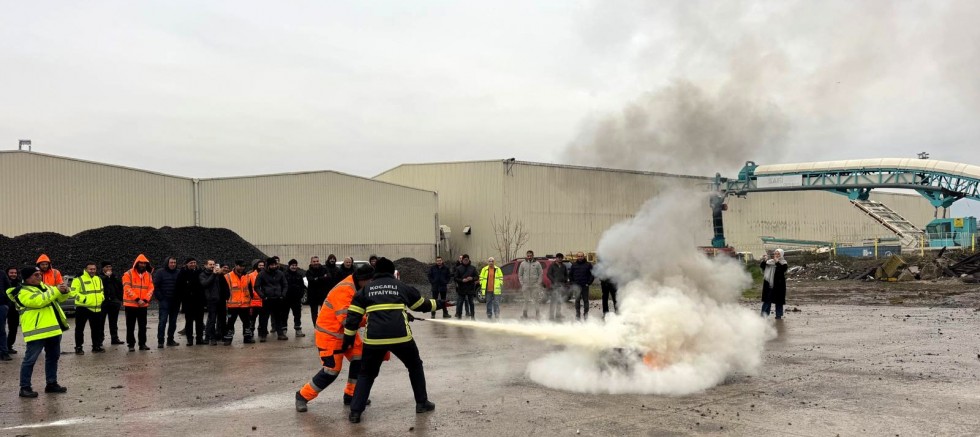 Kocaeli İtfaiyesi’nden TCDD’ye yangın eğitimi