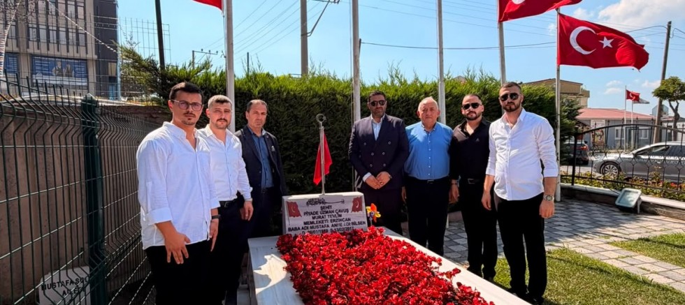 MHP DARICA'DAN ŞEHİTLİK ZİYARETİ