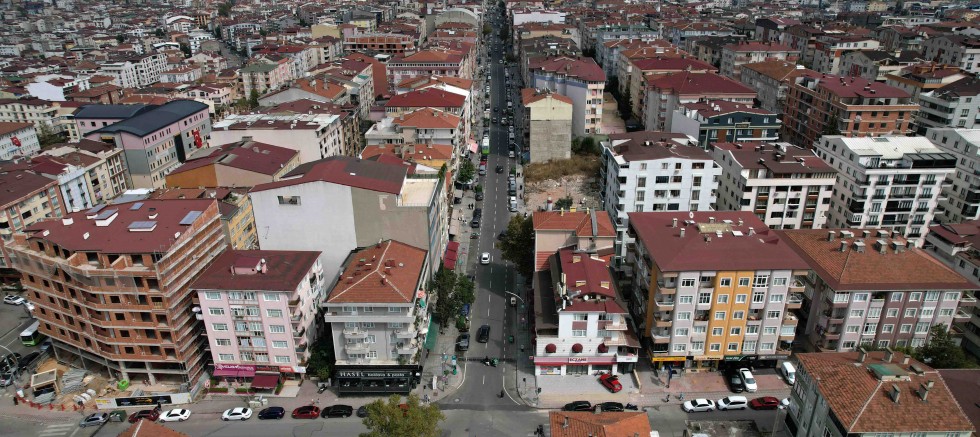 Şehit Numan Dede Caddesi yeni yüzüyle hizmette