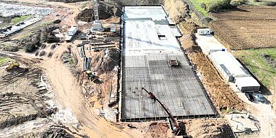 75 dönümlük dev tesiste ilk kazma vuruldu
