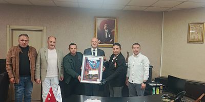 Başkan Akın’a Şehit Ailelerinden Teşekkür Plaketi