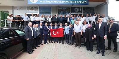 Büyükakın, Çayırova’da dernekleri ziyaret etti