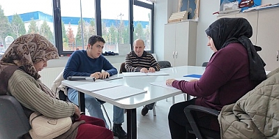 Çayırova’da görme engelli özel bireylere Kur’an-ı Kerim dersi