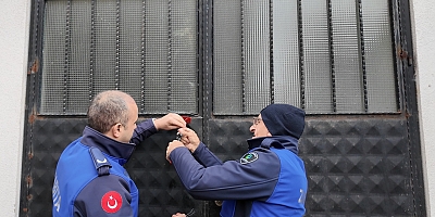 Çayırova Zabıtası, halk sağlığını  hiçe sayan işletmeyi mühürledi