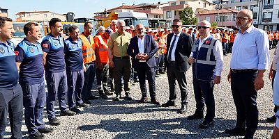 DARICA BELEDİYESİ, MAHALLELERİ BAŞTAN SONA ELDEN GEÇİREREK TEMİZLİYOR