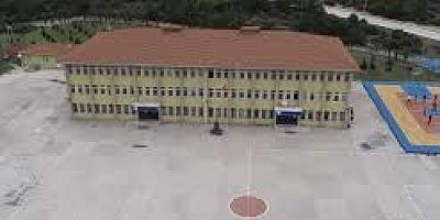 Dilovası’nda 24 kız öğrenci taciz ettiği iddia edilen öğretmen tutuklandı