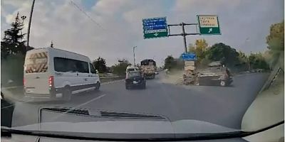 Gebze’de feci kazada otomobil bariyerlere saplandı