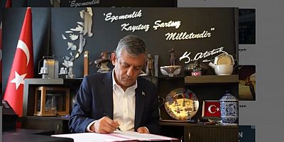 Özgür Özel, CHP'den istifa edip Yeni Parti'yi duyurdu