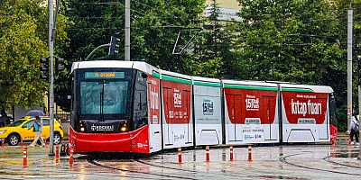 Tramvaylar Kitap Fuarı’na özel giydirildi