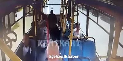 Yaşlı adamın telefonunu aldı