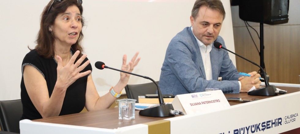 “Tarih ve Roman birbirinden ayrılmaz parçalardır”