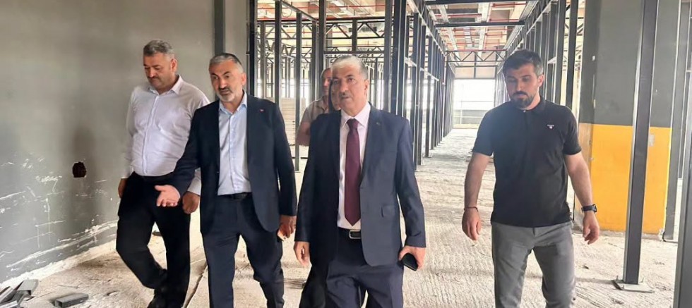 YENİ BELEDİYE HİZMET BİNASINDA ÇALIŞMALAR TÜM HIZIYLA SÜRÜYOR